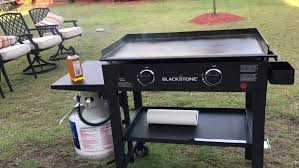 Clean off the gunk with warm water and lots of paper towels, then let the griddle dry. How To Clean A Blackstone Griddle In Detail Guide Upd 2021