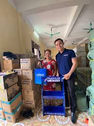 TẶNG KỆ TRƯNG BÀY KEO CHO CÁC ĐẠI LÝ PHÂN PHỐI APOLLO SILICONE