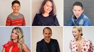 Wie die schauspielerin auf instagram verriet, übe jona. Let S Dance Kids Diese Coaches Profitanzer Bringen Die Kinder Ins Schwitzen