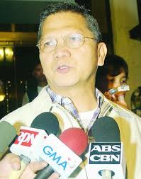 Philippines' defense chief quits