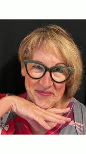 Tina Worthey's Instagram, Twitter & Facebook