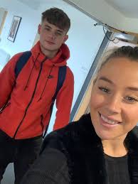 Gelcoat recently visited, I don't see him so much these days, but he does  still drop by from time to time. I'm glad he's got used to finding his own  food, he's