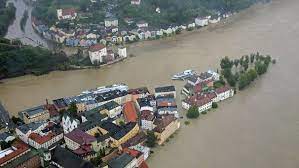 Akin to icelandic inni (a dwelling place, home, abode), faroese inni (home). Der Inn Ein Dreilanderfluss Und Das Neue Wwf Schutzprojekt Innsieme Wandertouren Berge Br De