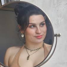 Sarah-Michelle Petit (@sarahm_smp) • Instagram photos and videos