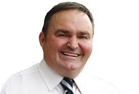 Chris Holstein's Instagram, Twitter & Facebook