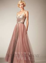 348/4739379 o livechat attraverso il pulsante sotto. 77 Ottime Idee Su Abiti Rosa Cipria Abiti Rosa Abiti Abiti Da Sposa