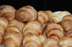 10 Things You Need To Know Before Traveling To Paris Devour Paris Food Tours