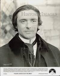 1985 Press Photo Actor Anthony Higgins in "Young Sherlock Holmes"