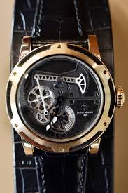 Retail Therapy: What does Apple Watch's success mean for luxury brands?