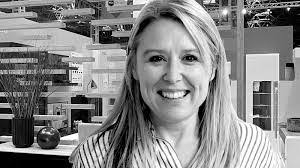 Catherine Winn's Instagram, Twitter & Facebook