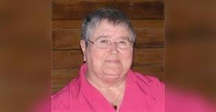 Nell Cates's Instagram, Twitter & Facebook