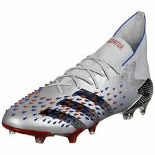 Adidas predator 20.1 football shoes uses hybrid stud configuration, for a better traction control. Adidas Predator Kaufen Adidas Fussballschuhe Bei Outfitter