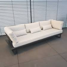 Indem sie sich ihre lounge garnitur nach ihren wünschen und ganz persönlichen anforderungen zusammenstellen, können sie sich gewissermaßen ein wohnzimmer mitten im. Gartenlounge Set Menton Anthrazite