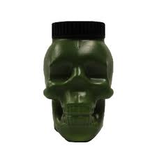 The light powder adds fullness to fine hair, makes limb hair more manageable, and refreshes hair. Bandido Hair Styling Powder Shiny 20g