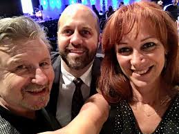 QUE SERA with Joanne, Merv & Nick