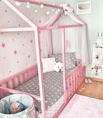 Rosa Nordisches Schlafzimmer Girls Bedroom Bebek Yatak Ortuleri Bebek Odasi Mobilya