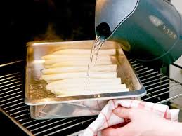 Spargel Im Backofen Garen So Geht S Spargel Im Backofen Garen Spargel Backofen Und Rezepte
