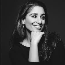 We're currently looking for a Visual Merchandiser to our monobrand stores.  Are you passionate about merchandising and love to travel? Then take a look  at this opportunity: https://lnkd.in/dFsHED9