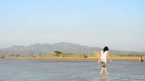 Pantai caruban /pantai gedong di dukuh caruban, desa gedungmulyo kecamatan lasem kabupaten rembang. 10 Sisi Menawan Kabupaten Rembang Yang Membuatmu Rindu Pulang Ke Kota Garam