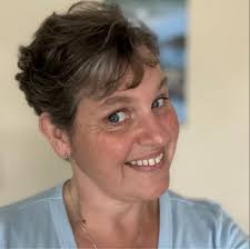 Totally only just realised what the Ouija t shirt says Doh! Was it just me  or did you all see it straight away?