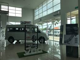 Model mpv 10 tempat duduk itu ditawarkan dalam dua varian iaitu luxury dan sport. Weststar Maxus Expands To Northern Region Introduces V80 Commercial Van News And Reviews On Malaysian Cars Motorcycles And Automotive Lifestyle
