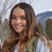 Fawn Thompson's Instagram, Twitter & Facebook