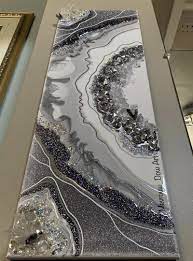 Heigh Ho Silver Holographic Resin Geode Mevrouw Dow Art Resin Art Painting Diy Resin Art Resin Art Canvas