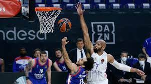 Anadolu efes video highlights are collected in the media tab for the most popular matches as soon as video appear on video hosting sites like youtube or dailymotion. Anadolu Efes Real Madrid Serisinde Durum 2 1 E Geldi