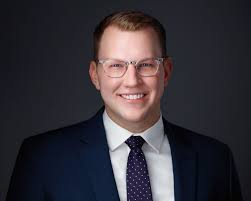 ⭐️ Intern Spotlight ⭐️ Last but certainly not least, we have Dr. Nic  Hoggatt. Hometown: Phoenix, AZ Undergrad: Grand Canyon University Med  School: Rocky Vista University About Me: “I enjoy spending my