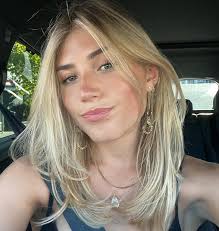 ella woods (@ellacwoods) • Instagram photos and videos