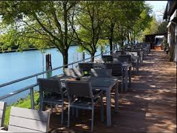 Das dach aus stahl wurde mit 5 autokranen auf die stahlträger gehoben und jetzt werden die stahlkonstruktionen miteinander verschweisst. Restaurant Banquet Room Bootshaus Herne Herne Photos On The Map