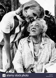 See more ideas about margaret rutherford, rutherford, miss marple. Margaret Rutherford Stockfotos Und Bilder Kaufen Alamy