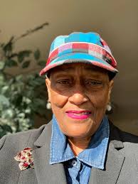 Aquarius and Cancer Relationship Experiences