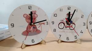 Sebuah bola basket dan sepatu sudah tersedia. Jam Meja Diy Jam Meja Lucu Wooden Clock Sweep Mode Youtube