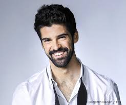 Qui sont ces stars de danse avec les stars saison 5. Danse Avec Les Stars Gros Plan Sur Les Candidat E S De La Saison 5 Danses Avec La Plume L Actualite De La Danse