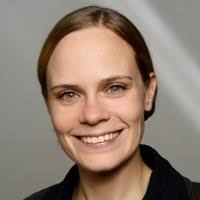 50+ perfiles de «Karin Lucas»