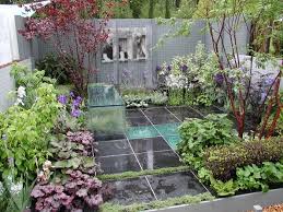Modern City Garden By Ruth Marshall Chelsea Flower Show 2006 City Garden Urban Garden Chelsea Flower Show