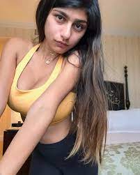 Porno star Mia Khalifa and ex-NBA player Gilbert Arenas perform the perfect  hoodwink to trick American sports fans | The Irish Sun