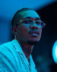 Marcus Shed's Instagram, Twitter & Facebook