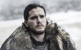 How could Daenerys be 2 years younger than Jon? She was conceived right  before her father was killed. Yet Jon is two years older, and is also older  than the baby prince