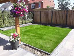 achtertuin met kunstgras buitentuinen tuin inspiratie tuin ideeen