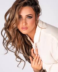 Model: Stephanie Seymour; Photographer: Arthur Elgort; Mademoiselle (1987);  Source: Pinterest