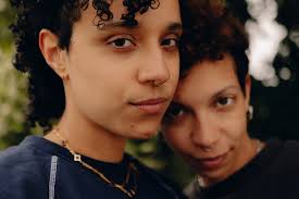 En image : un nouveau personnage débarque dans la saison 2 de The Umbrella  Academy