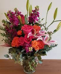 Showcase the season with a festival of fall colors, statement blooms, and natural elements spread throughout the home. Lush Color Flower Arrangements Flower Farm Flowers Bouquet