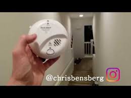 How to change the battery on your kidde carbon monoxide and smoke detector. How To Install New Battery On Smoke Detector Carbon Monoxide Detector Fix That Annoying Beep Sound