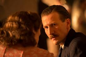 Home Fires baddie Mark Bazeley: 'Bob could kill Pat!'