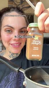 Leandra Cherry's Instagram, Twitter & Facebook