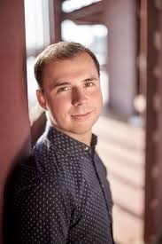 Er is een mooie bio geschreven Over mijn werk en mijn leven Leuk dat ze mij  introduceren En dat op LinkedIn presenteren