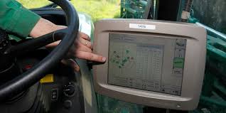 Inventée au xixe siècle dans le même temps que les premiers moteurs thermiques. Agriculture De Precision L Innovation Technologique Au Service De Nos Sols