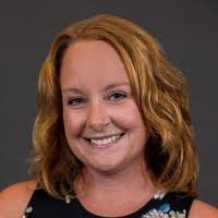 Jennifer Quast's Instagram, Twitter & Facebook